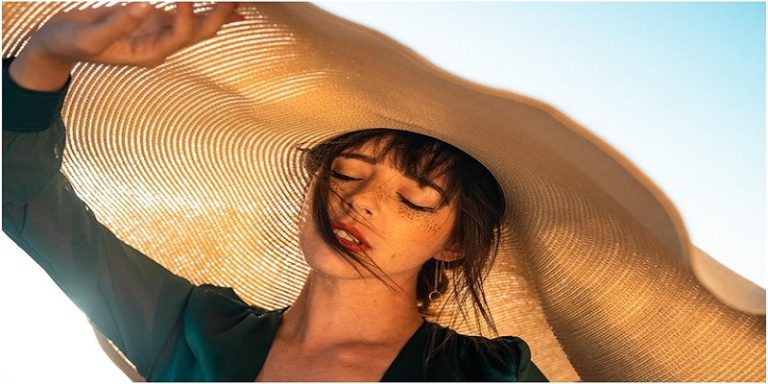 How to Dress Up for a Beach Party