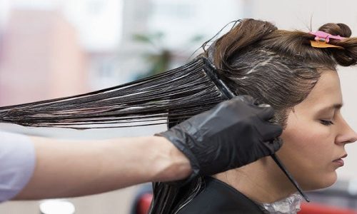 Can You Apply Bleach To Damp Hair?