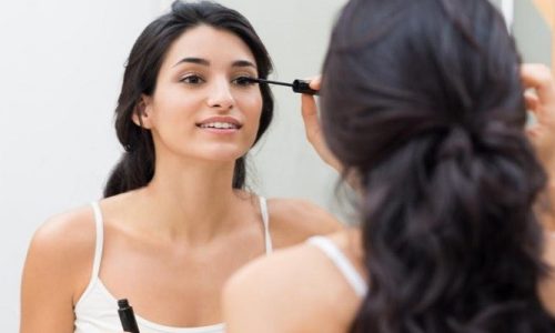 How Long After Eyelash Extensions Can You Wear Makeup?