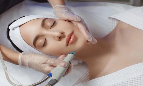 How Long After Micro Needling Can I Wear Makeup?