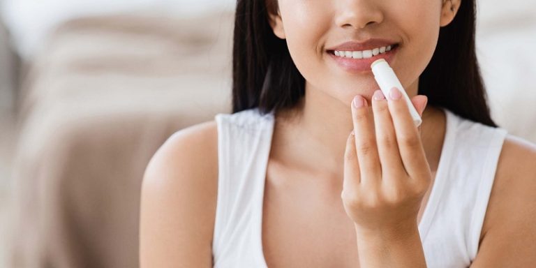 How To Apply Lip Balm