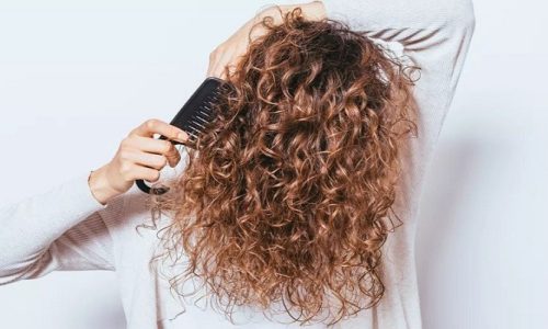 How To Keep Synthetic Curly Hair From Frizzing?