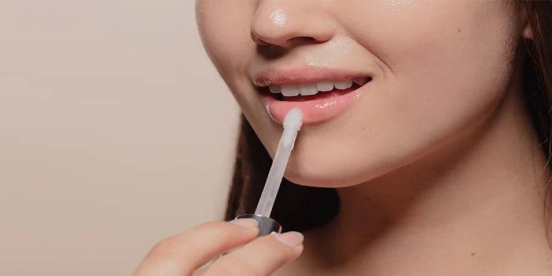 How To Remove Lip Gloss From Clothes?