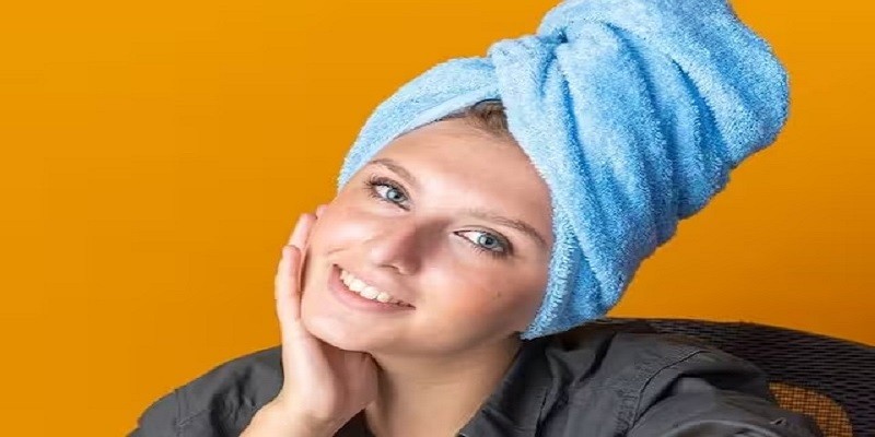 Read more about the article How To Wrap Towel Around Hair?