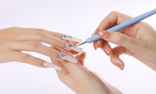 Applying Rhinestones to Nails: A Complete Guide