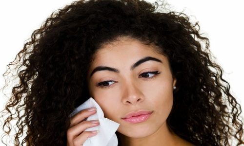 Can You Use Baby Wipes To Remove Makeup?