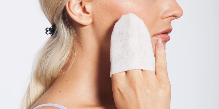 Can You Use Makeup Wipes On Your Bum