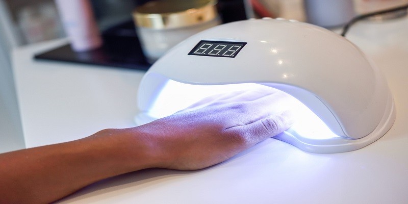 Can You Use UV Light to Dry Regular Nail Polish