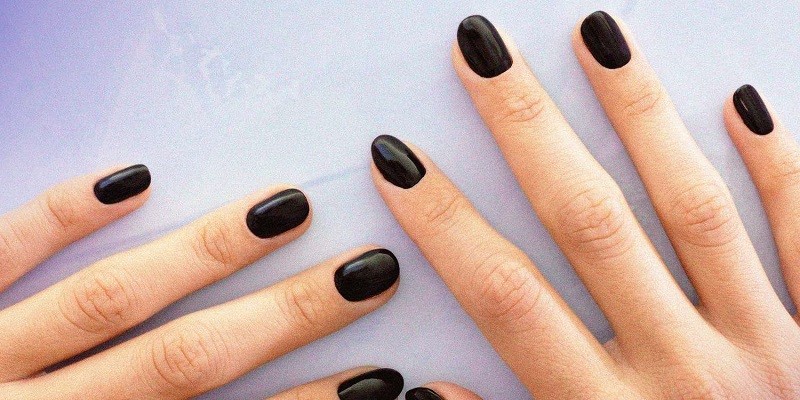 DIY Guide for Making Black Nail Polish at Home