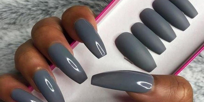 How Do People With Long Nails Wipe: The Ultimate Guide