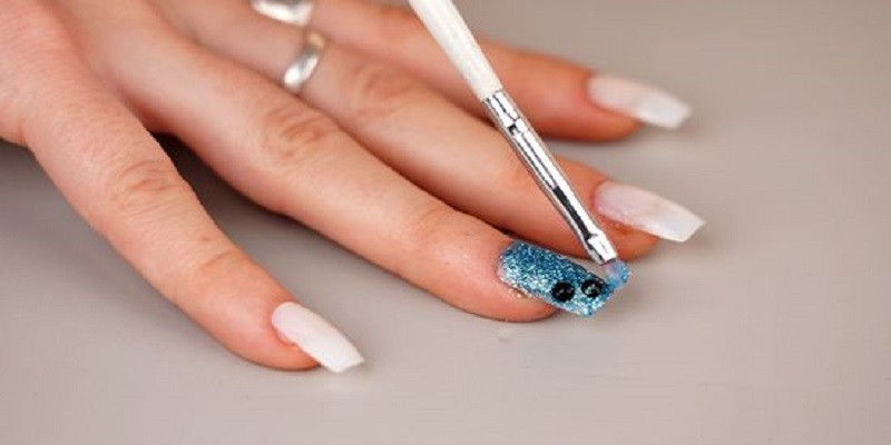 How To Apply Glitter To Nails: A Comprehensive Guide