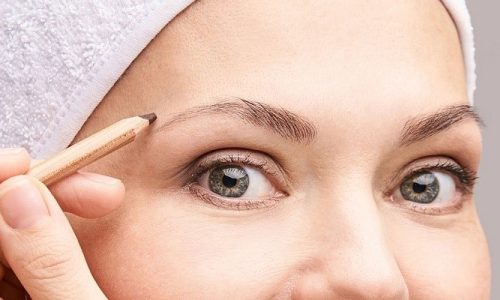 How To Lighten Eyebrows With Makeup: A Comprehensive Guide