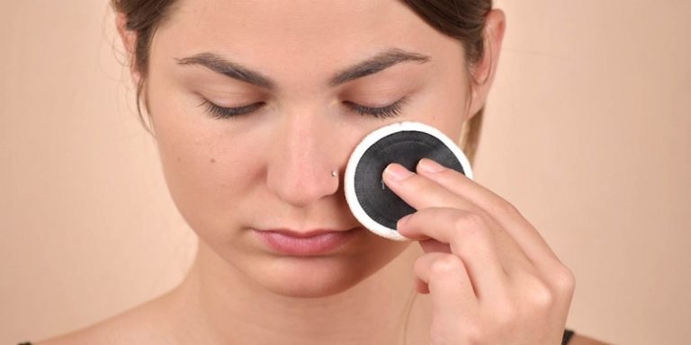 How To Set Makeup Without Powder