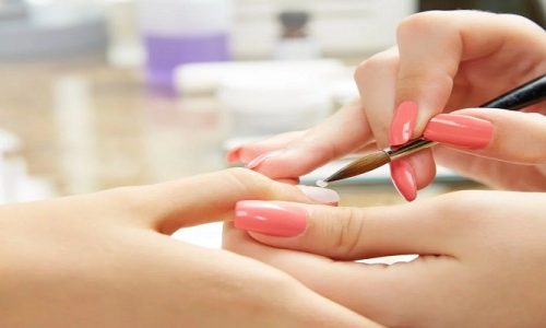 Keeping Your Nail Art Brushes Clean: A Comprehensive Guide