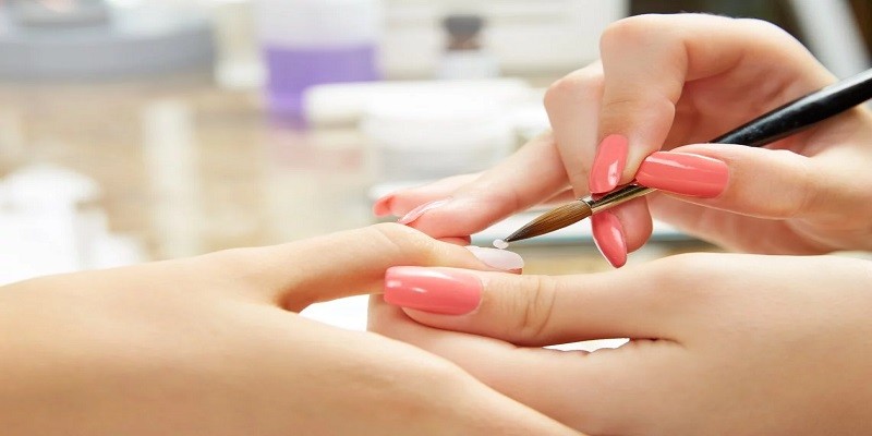 Keeping Your Nail Art Brushes Clean: A Comprehensive Guide