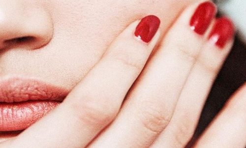 The Ultimate Guide to Restoring the Shine of Your Dip Nails