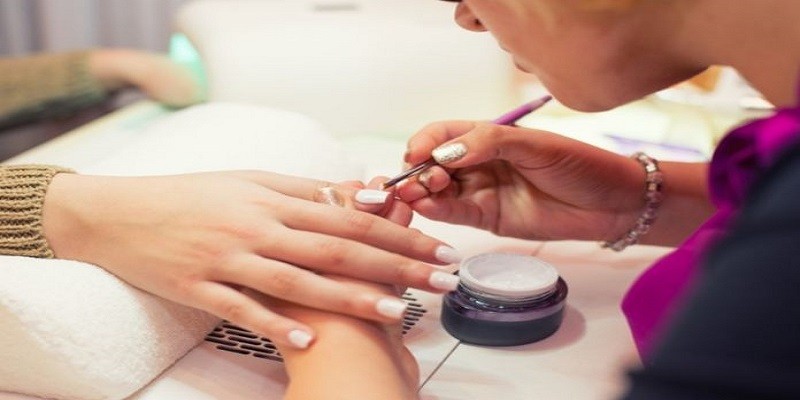 Using Nail Glue for Eyelashes: What You Need to Know