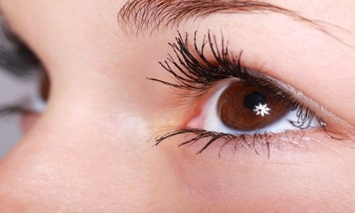 When Can I Wear Eye Makeup After Cataract Surgery?