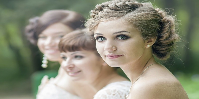 Who Really Pays for Bridesmaid Hair and Makeup