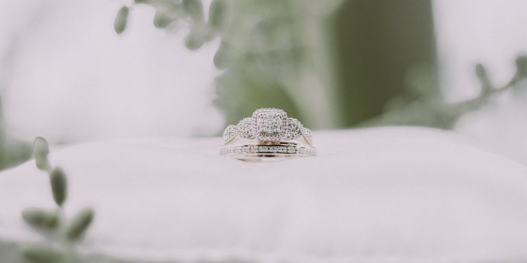 Expressions of Elegance The Transformative Power of Fine Jewelry