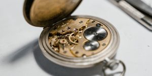 Read more about the article How Does Automatic Mechanical Watch Work? A Detailed Guide