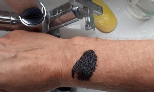 How To Get Tar Off Skin?