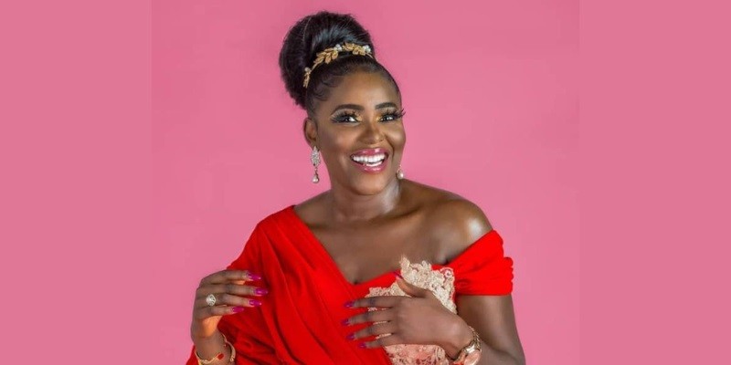 You are currently viewing Biola Adebayo Biography, Age, Father, Husband, Wedding, Net Worth