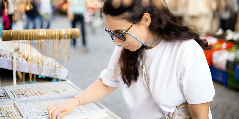 Ethical Jewelry Brands to Watch in 2024: Trendsetting Picks