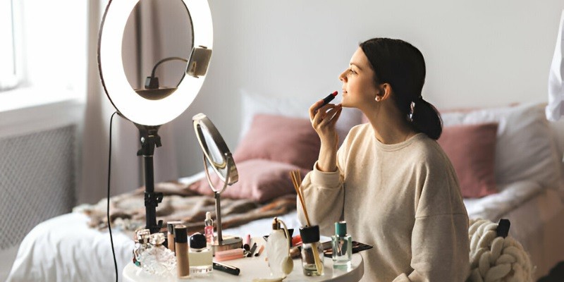 How to Organize Your Makeup