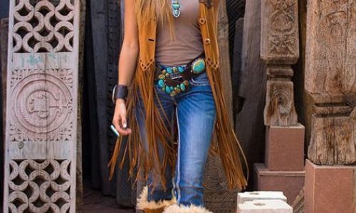 Cowgirl Outfit Ideas For Women: Chic & Unforgettable Looks