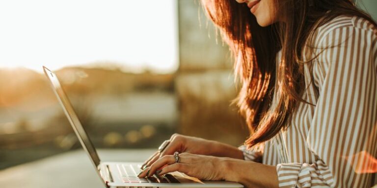 how to curate your social media feed