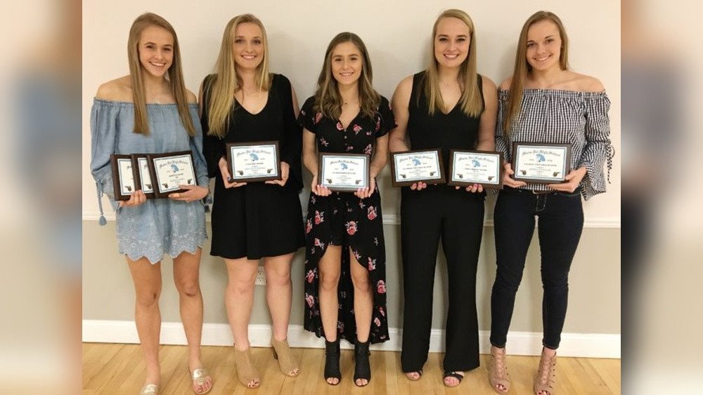 What To Wear To A Banquet For Sports